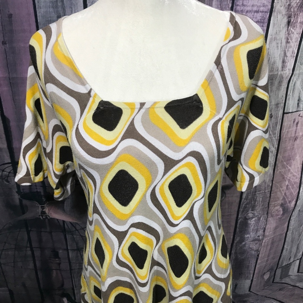 Geometric print top - Picture 4 of 6